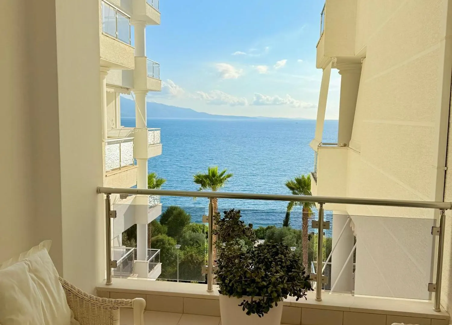 Limani Deluxe Apartments Sarandë
