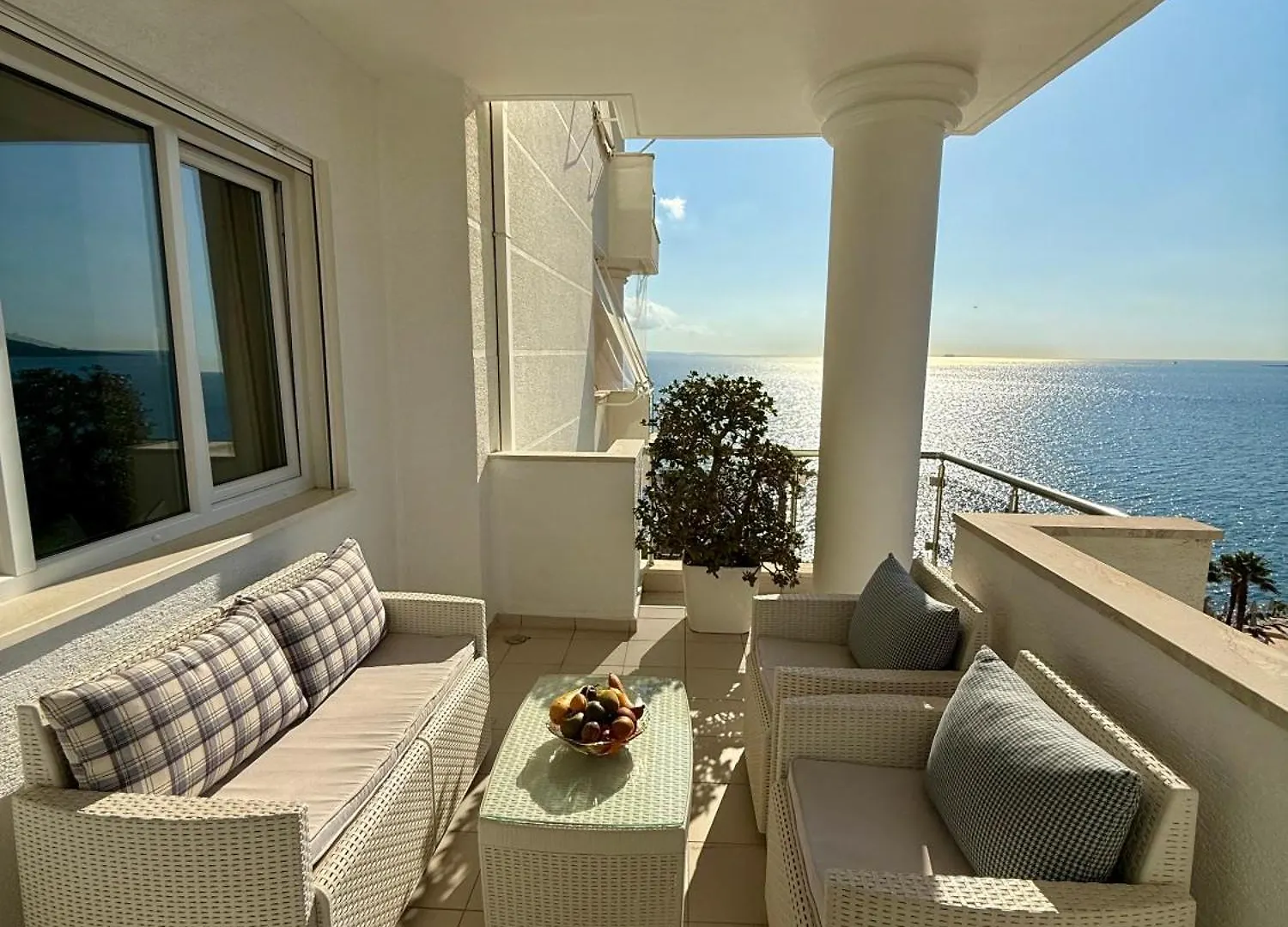 Limani Deluxe Apartments Sarandë