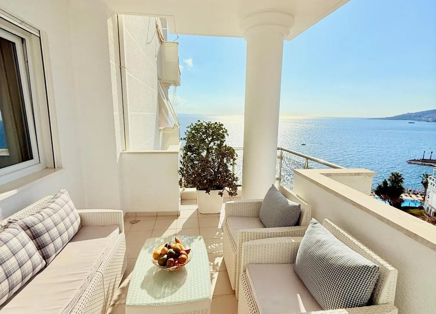 Limani Deluxe Apartments Sarandë 0*,