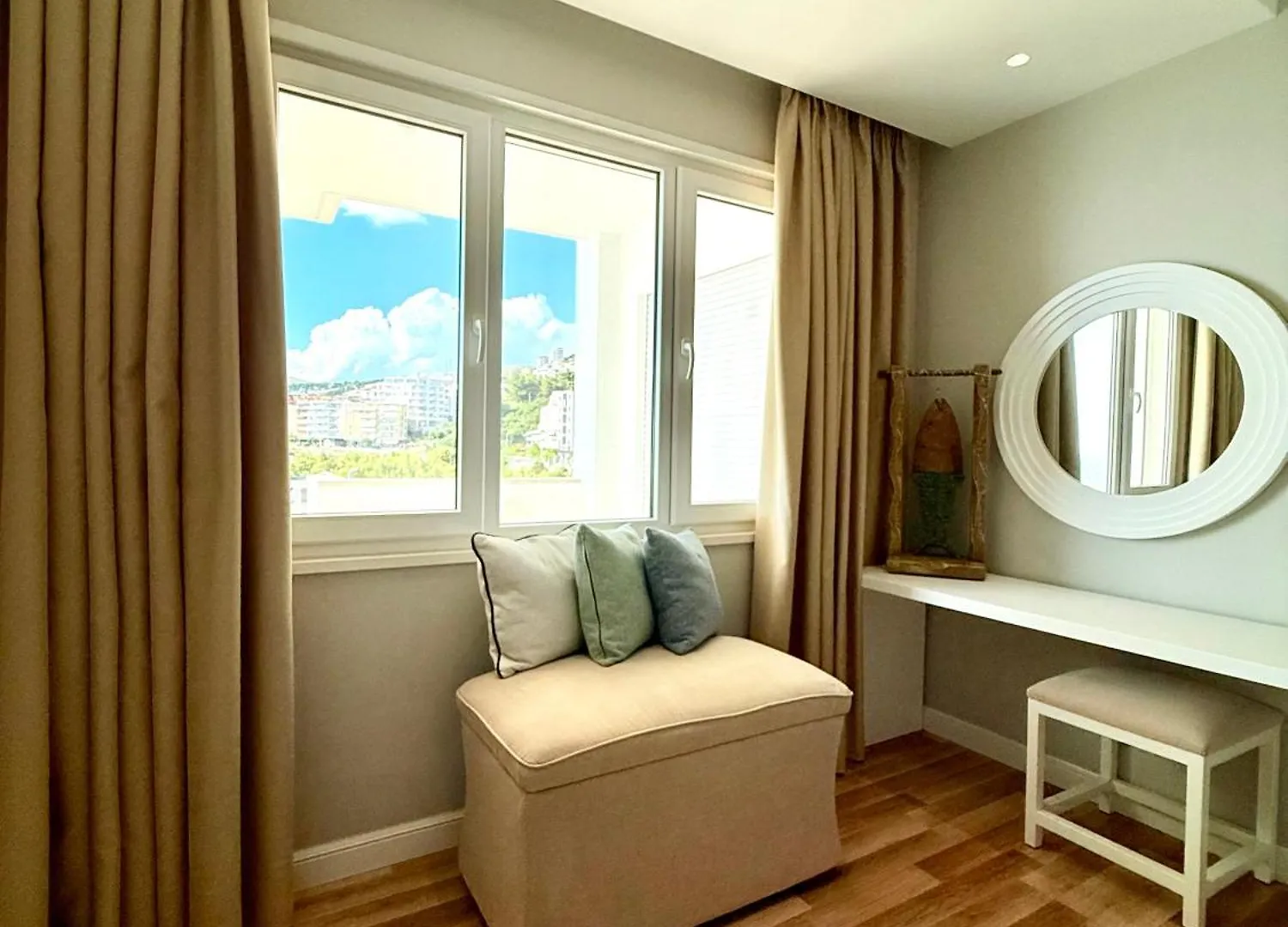 Limani Deluxe Apartments Sarandë